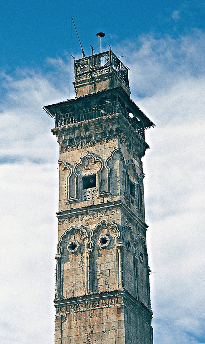 Halep Ulucamii’nin dört köşeli minaresi