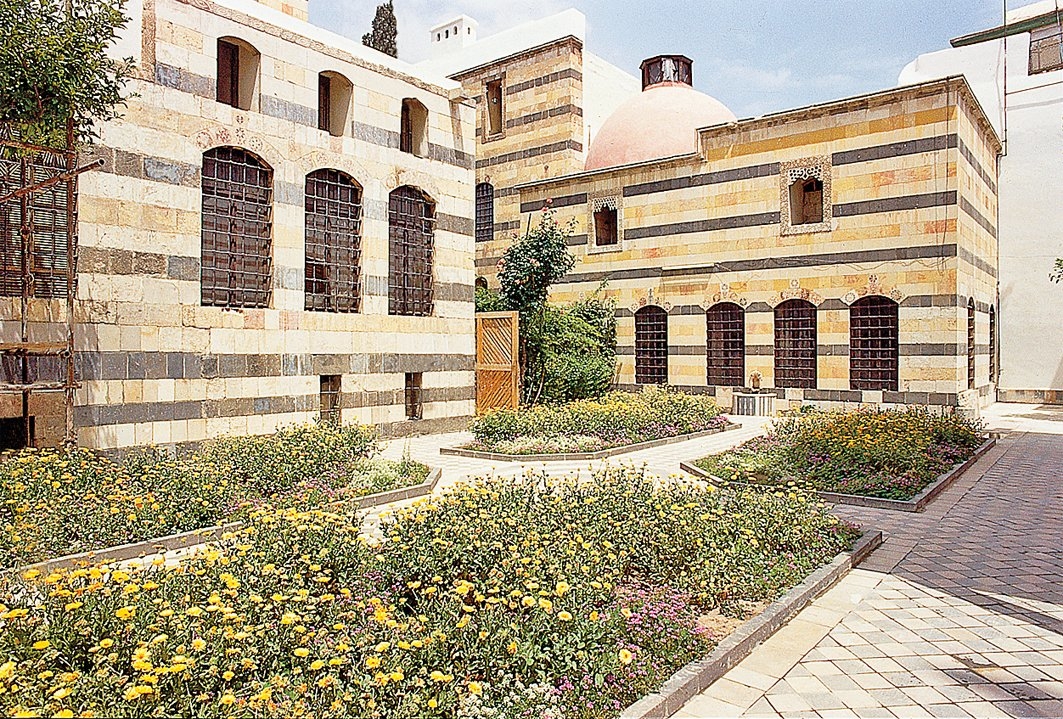 Azmzâdeler’in günümüzde müze olarak kullanılan sarayından bir görünüş