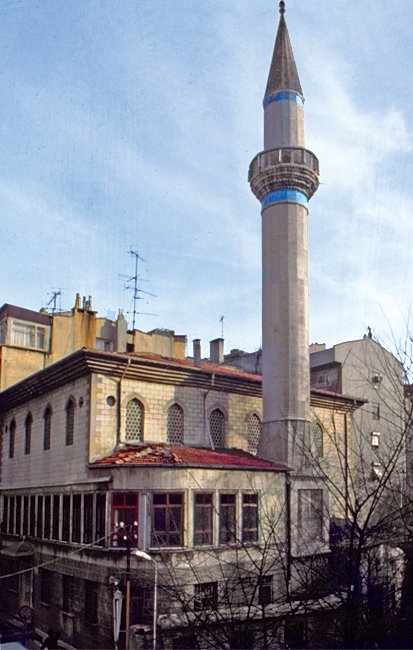 Emîr Buhârî Tekkesi’nin mescid-tevhidhânesinin bulunduğu yere yapılan cami – Fatih/İstanbul