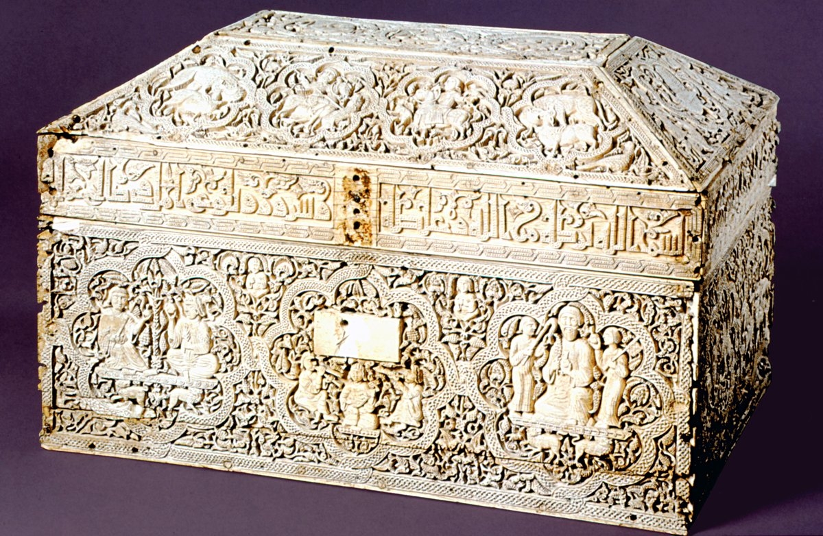 IV. (X.) yüzyıla ait fildişi oyma sandukçe – Nebre (Navarra) Müzesi/İspanya
