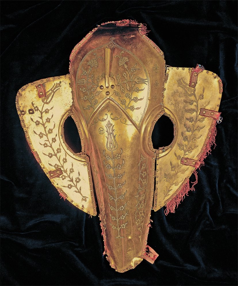 XVI. yüzyılın ikinci yarısına ait tombak at alın zırhı (TSM, Envanter nr. 1/1445)