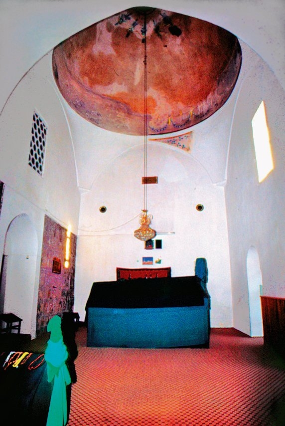 Muzafferüddin İshak Çelebi’nin Manisa Ulucamii Külliyesi’nde türbenin içindeki sandukası