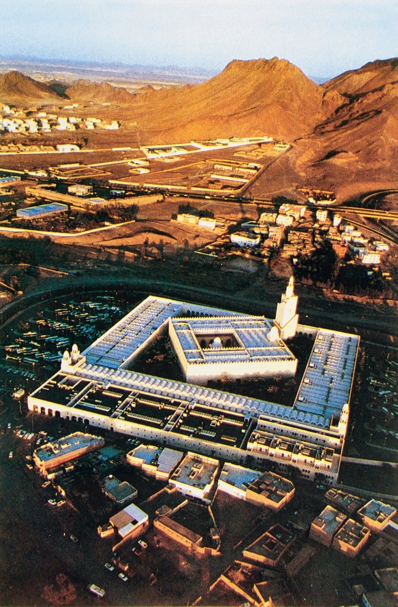 Medine mîkātı Zülhuleyfe ve buradaki mescid