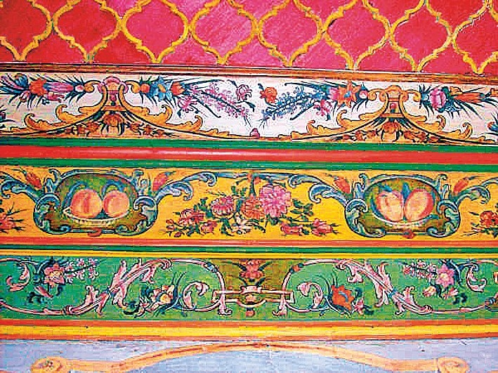 Şerif Halil Paşa Camii’nin harim kısmı kalem işi süslemesinden bir detay