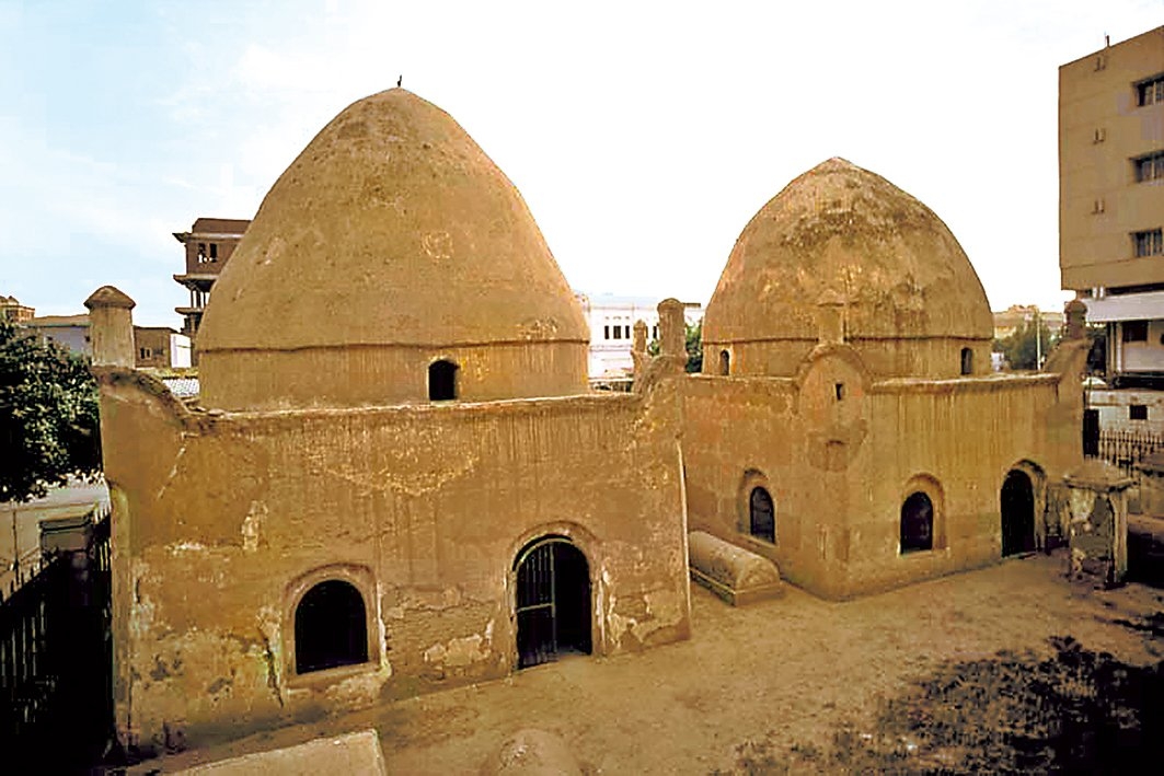 Hartum’da XIX. yüzyılda inşa edilenAhmed Paşa ve Mûsâ Paşa türbeleri