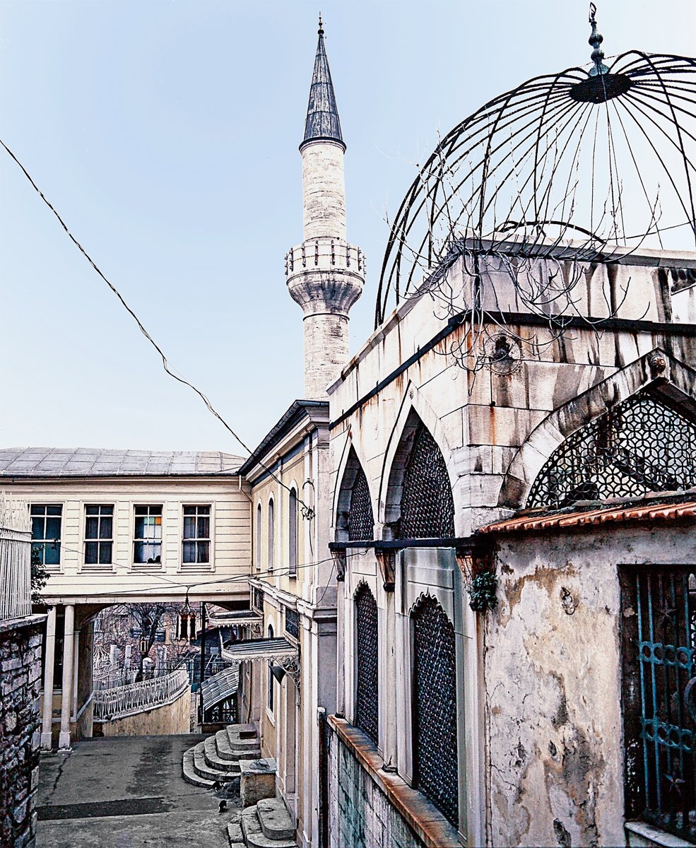 Aziz Mahmud Hüdâyî Külliyesi’nin 1007’de (1598-99) camiye çevrilmiş olan tevhidhânesi – Üsküdar/İstanbul