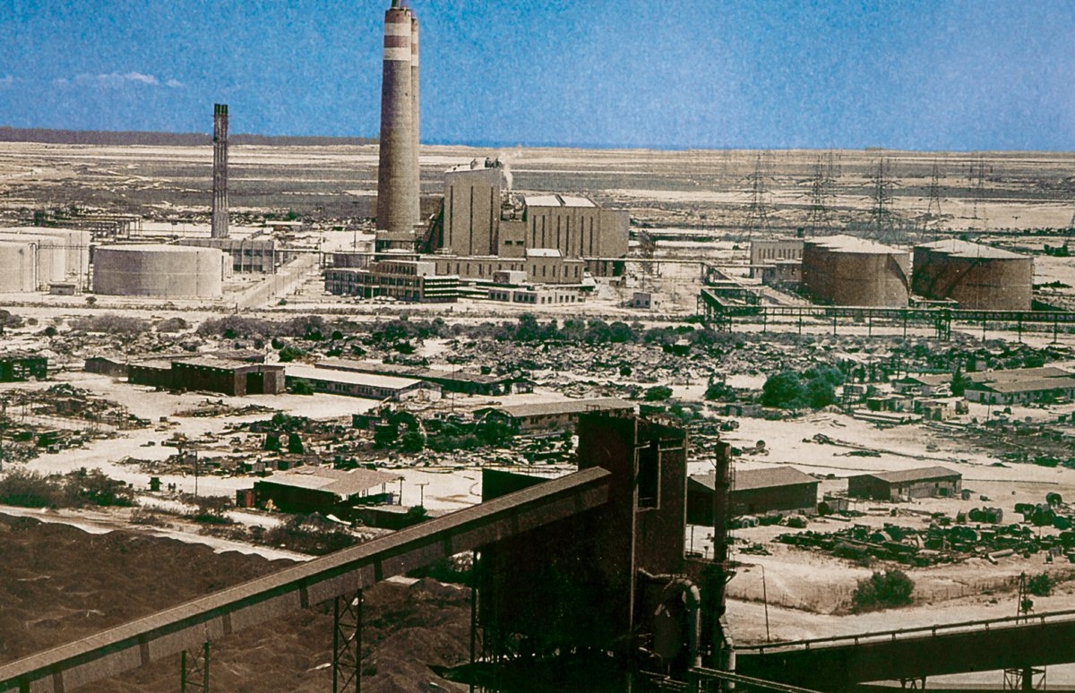 Trablusgarp’ın 120 km. doğusundaki Misrâte’de Afrika ve dünyanın en büyük modern fabrikalarından biri