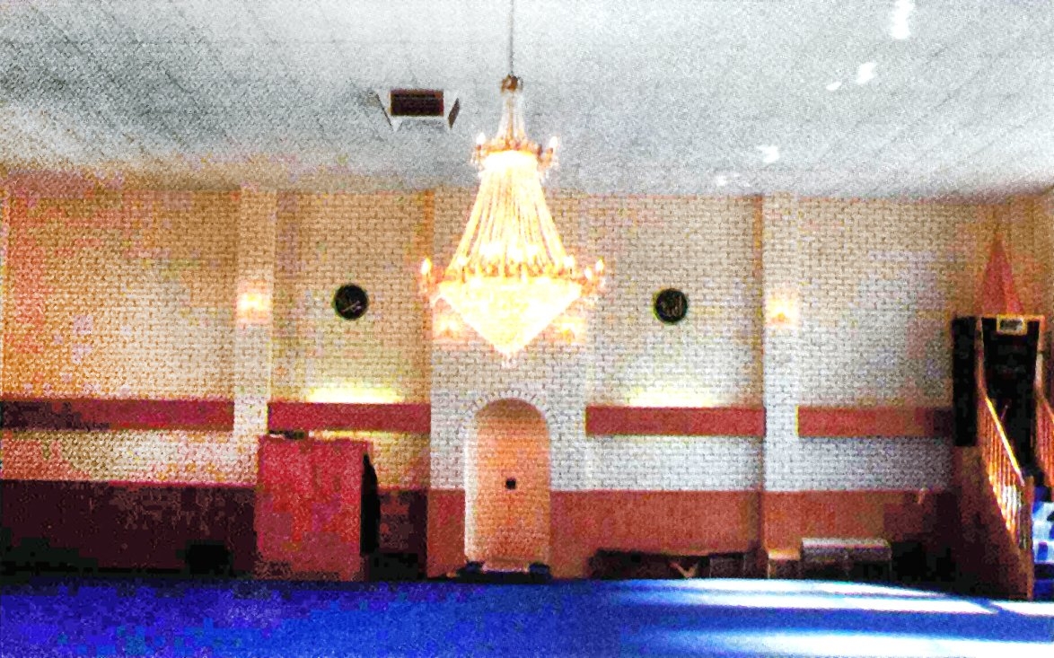 Broadmeadows Camii’nin içten görünüşü
