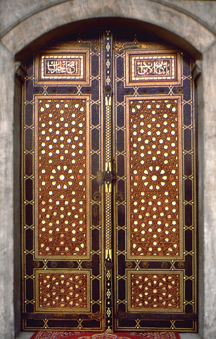 İstanbul Sultanahmet’teki I. Ahmed Türbesi’nin abanoz bordürlü kapısı