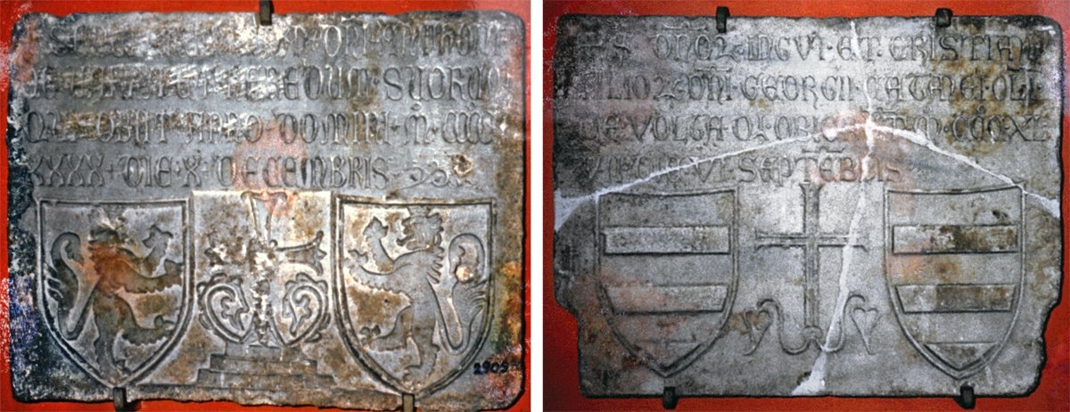 Galata’da Arap Camii döşemesi altında bulunan Ceneviz mezar taşları (İstanbul Arkeoloji Müzeleri, Teşhir nr. 2905, 2896)