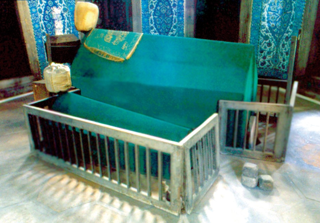 Rüstem Paşa’nın Şehzade Camii hazîresindeki sandukası