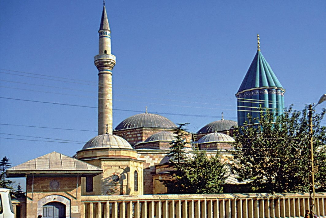 Anadolu’nun en önemli dergâhlarından biri olan Mevleviyye Âsitânesi – Konya