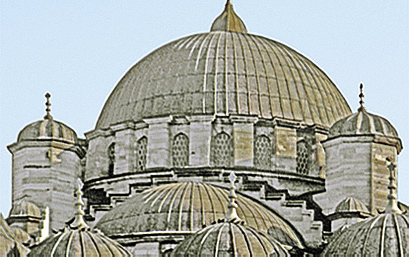 Eminönü Yenicami’nin sekiz köşeli gövdeleri olan ağırlık kuleleri