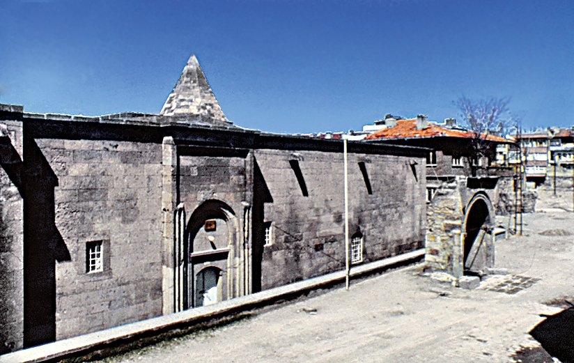 Gevher Nesibe Dârüşşifâsı ve Tıp Medresesi – Kayseri
