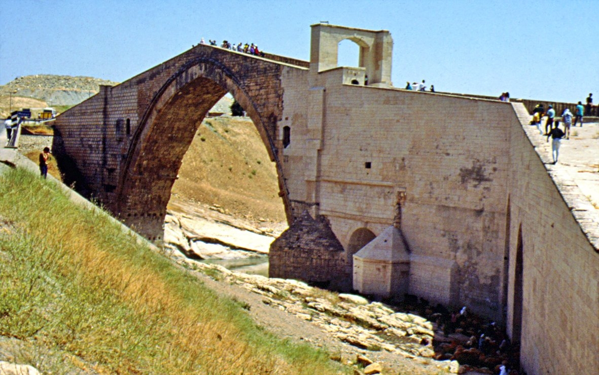 Diyarbakır-Silvan arasındaki Malabadi Köprüsü