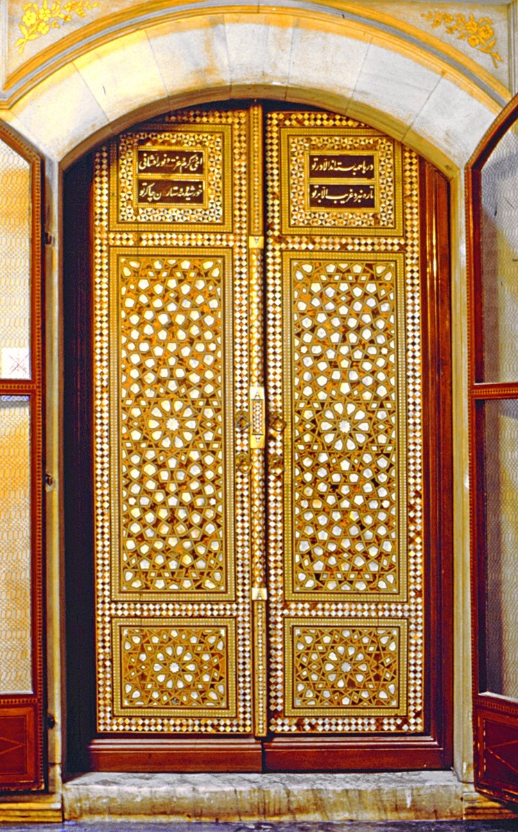 Has Oda’nın Vâsıf tarafından yapılansedef kakmalı kapısı