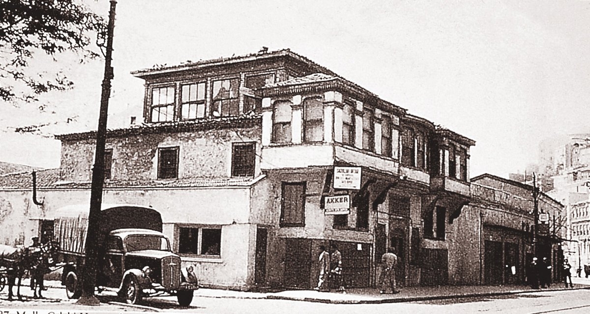 Molla Çelebi Hamamı’nın eski bir fotoğrafı (Alman Arkeoloji Enstitüsü fotoğraf arşivi)