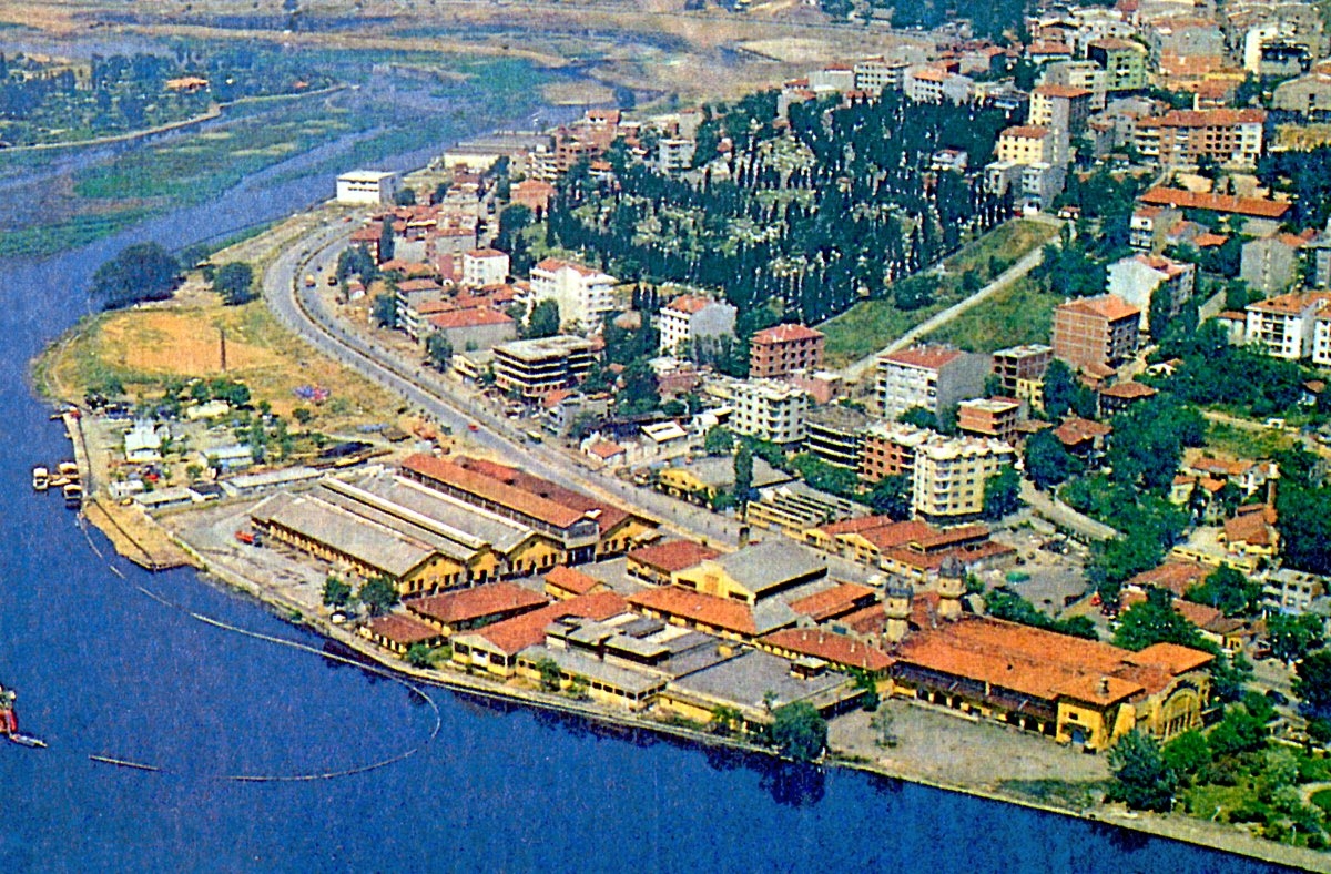 Sütlüce’de Humbaracılar Mezarlığı – Beyoğlu/İstanbul