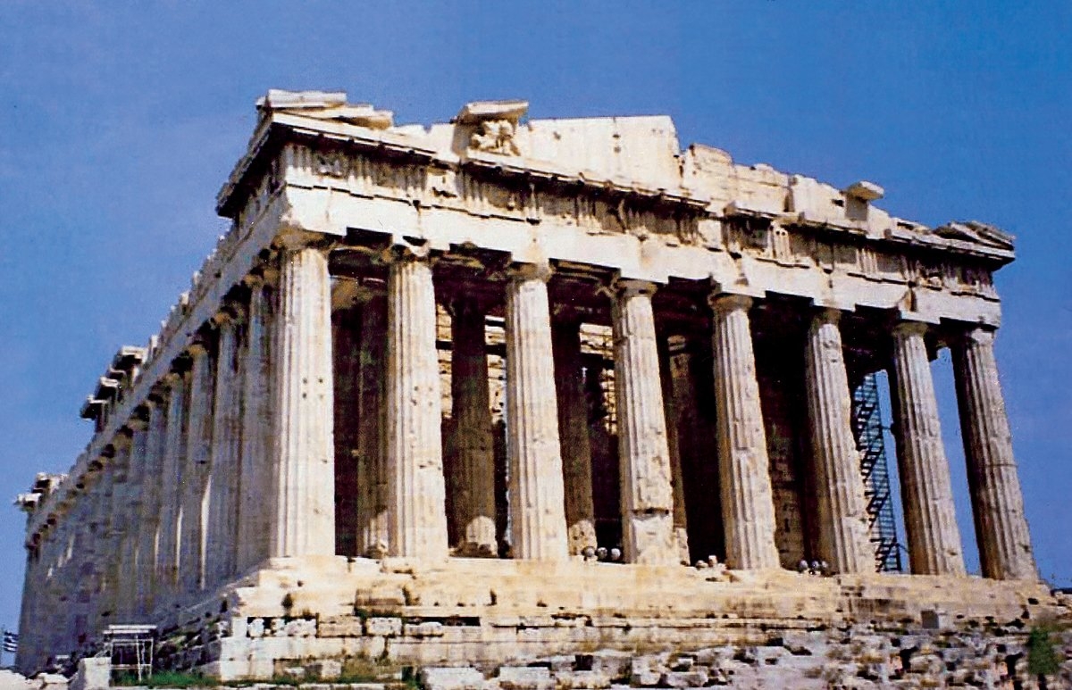 Milâttan önce V. yüzyıla ait bir Yunan mâbedi olan Parthenon – Atina/Yunanistan