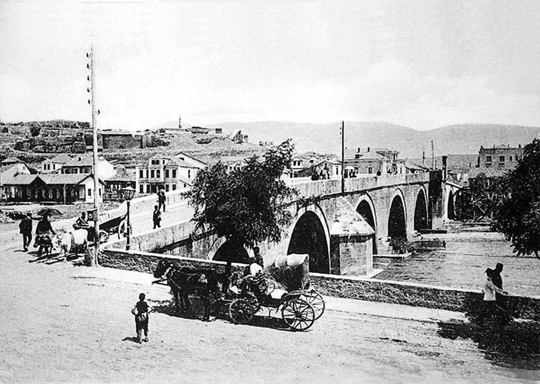 XX. yüzyılın başlarında Taşköprü’yü gösteren bir fotoğraf (Muhammed Aruçi fotoğraf arşivi)