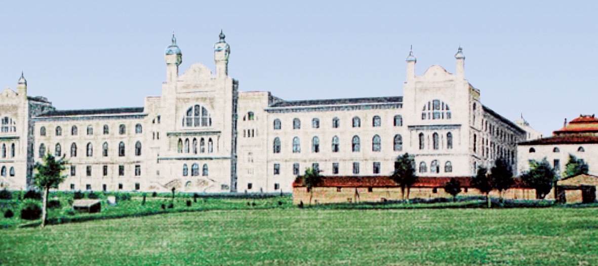 Günümüzde Marmara Üniversitesi’nin yerleşkelerinden biri olan Haydarpaşa’dakiMekteb-i Tıbbiyye’nin XIX. yüzyıldaki görünüşü