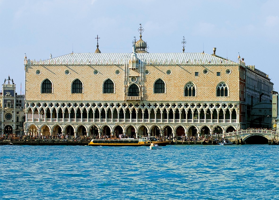 Venedik’te Dojlar Sarayı