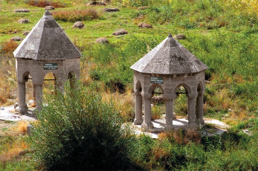 İkiz Türbeler – Van