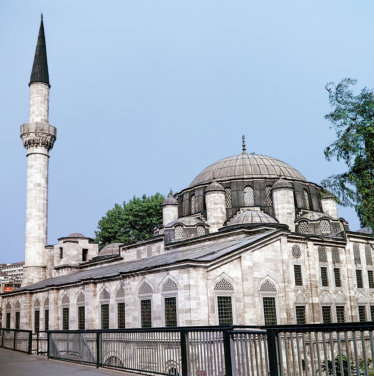 Azapkapı Camii – Beyoğlu/İstanbul
