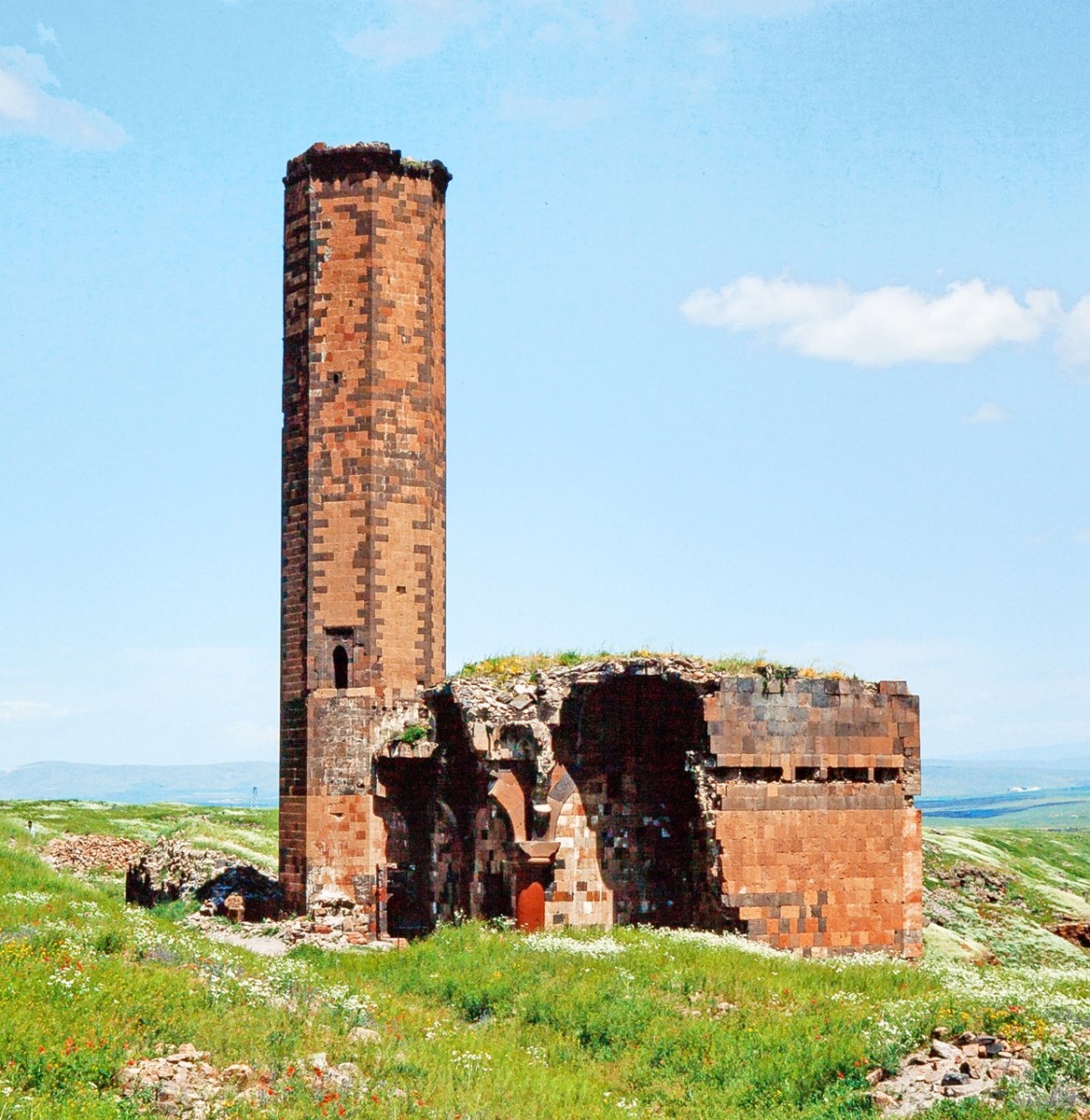 Anadolu’nun pâyeli tipteki ilk camilerinden biri olan Ani Camii – Ocaklı köyü/Kars