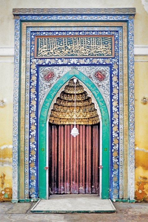 Çağlayan Camii’nin mihrabı