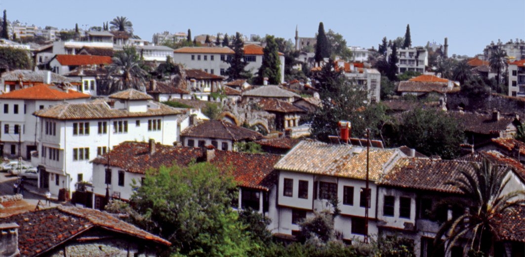 Eski Antalya Kaleiçi’nden bir görünüş
