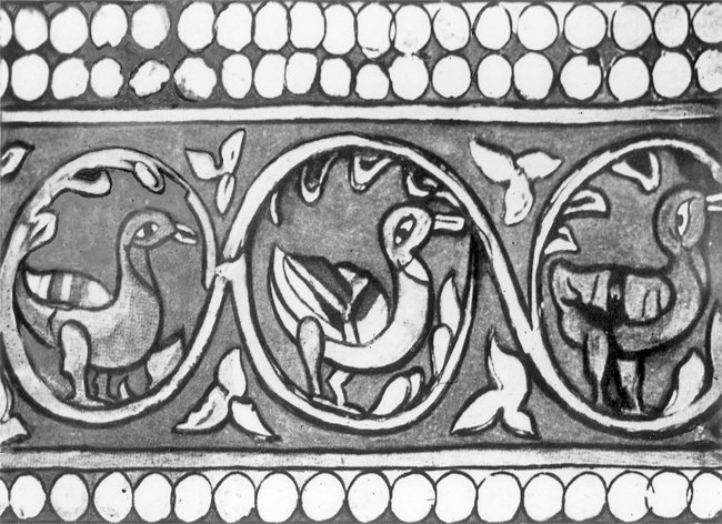 Sâmerrâ’daki el-Cevsaku’l-Hâkānî’nin duvarlarında bulunan alçı süslemelerden ördek figürlü bir örnek