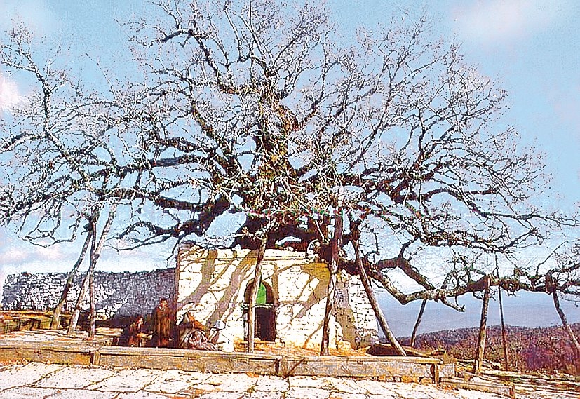 Şâzelî’nin mürşidi Abdüsselâm b. Meşîş’in türbesi