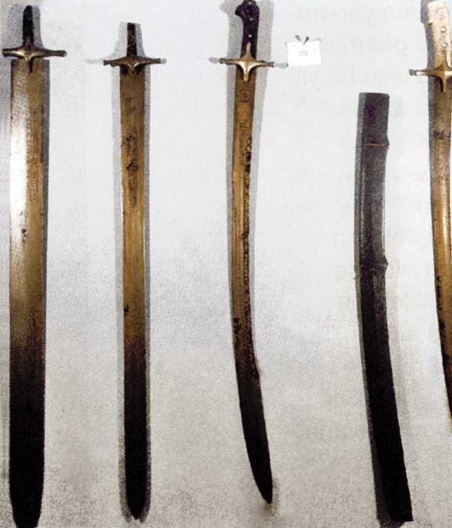 Kayıtbay’ın Topkapı Sarayı Müzesi’ndeki kılıçları