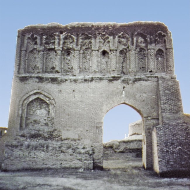 Rakka şehrinin Bağdat Kapısı kalıntıları