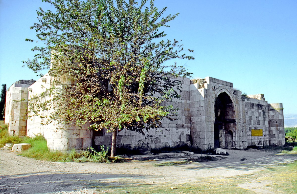 Denizli’nin şehir girişi yakınındaki Akhan
