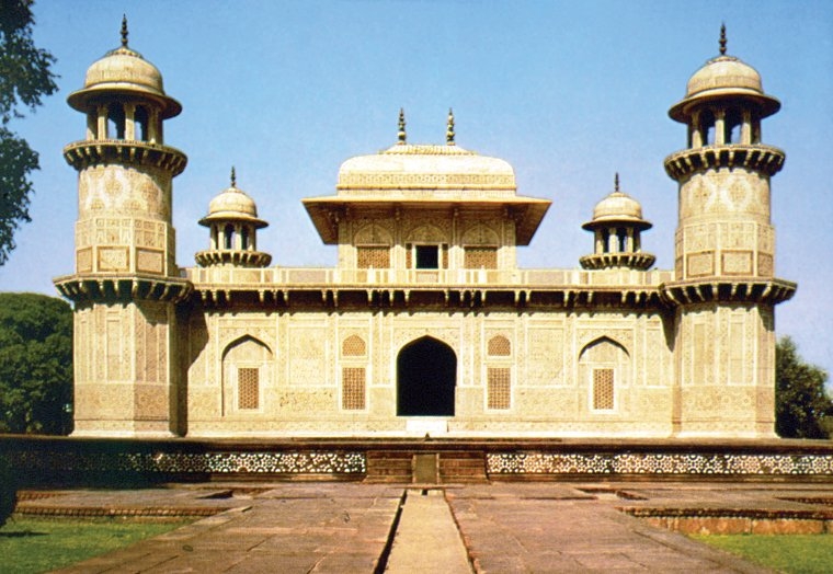 Nurcihan’ın Agra’daki türbesi