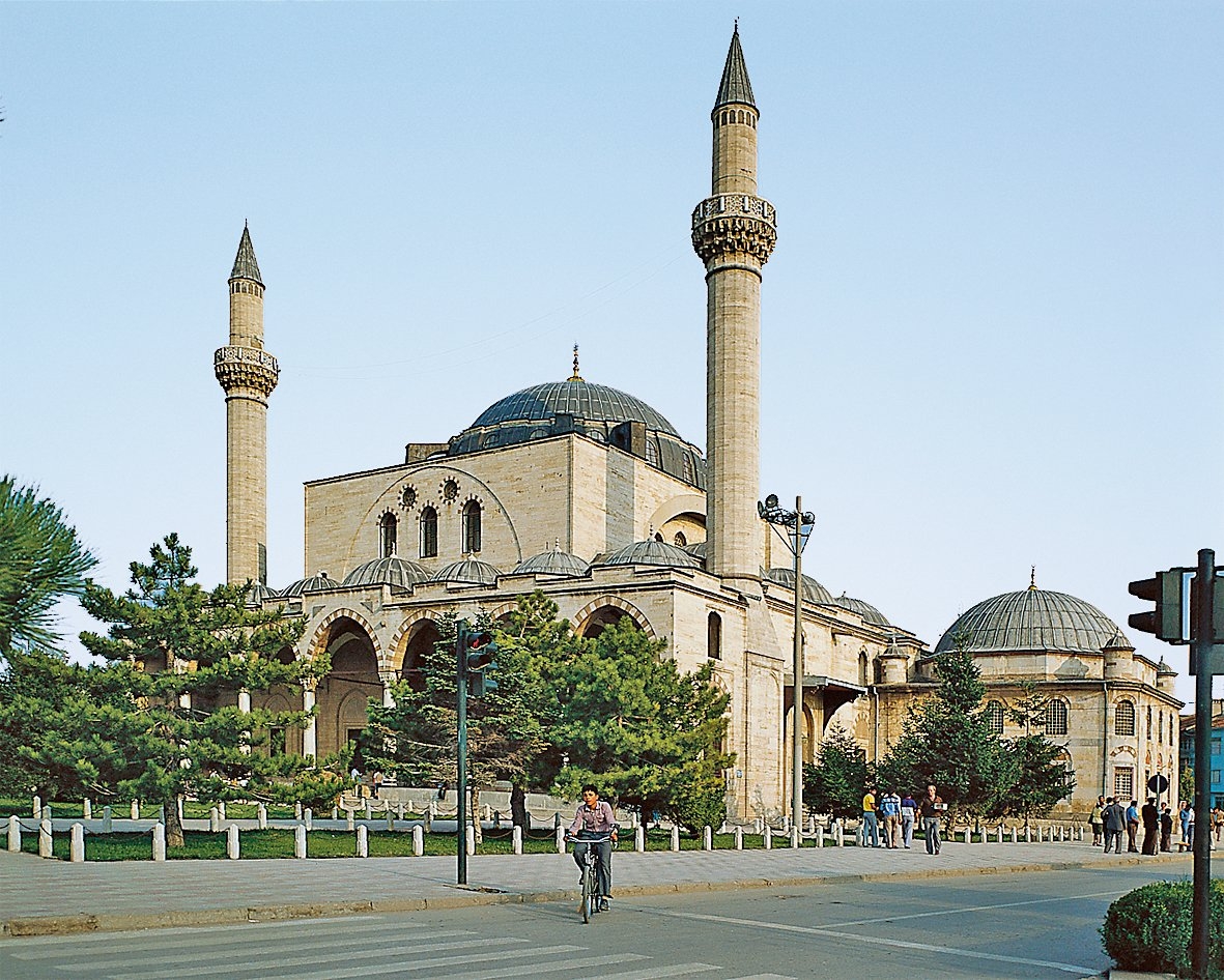 Sultan Selim Camii ve Kütüphanesi – Konya