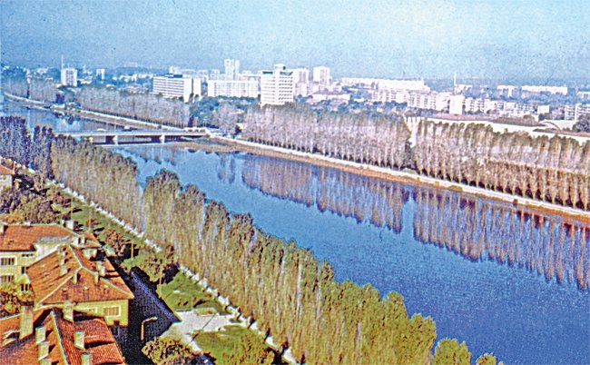 Balkanlar’ın önemli nehirlerinden Meriç’in Filibe’deki görünümü – Bulgaristan