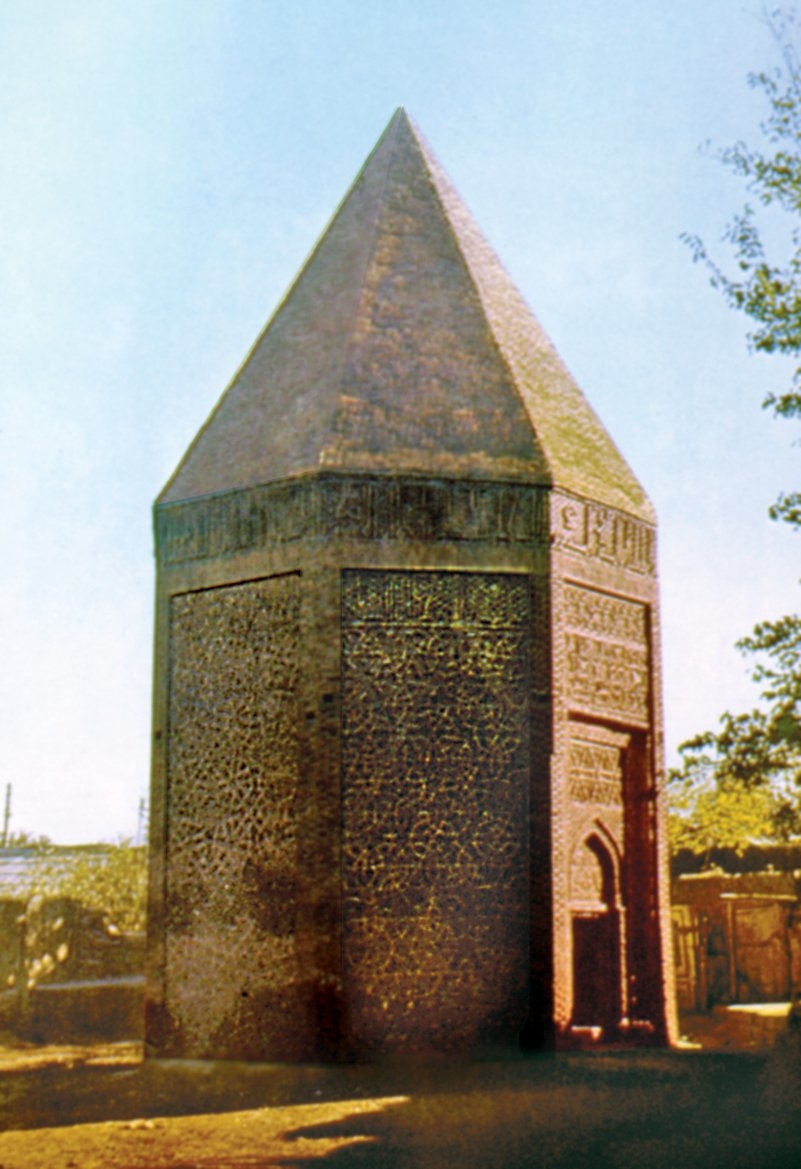 Nahcıvan’da XII. yüzyıla ait Yûsuf b. Küseyr Kümbeti