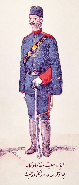 Sultan II. Abdülhamid devri (1876-1909) maiyet çavuşu (Mahmud Şevket Paşa, Osmanlı Teşkilât ve Kıyâfet-i Askeriyyesi, İÜ Ktp., TY, nr. 9393, ek tablo, rs. 4)