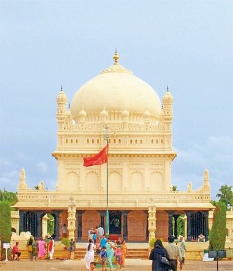 Tîpû Sultan’ın türbesi