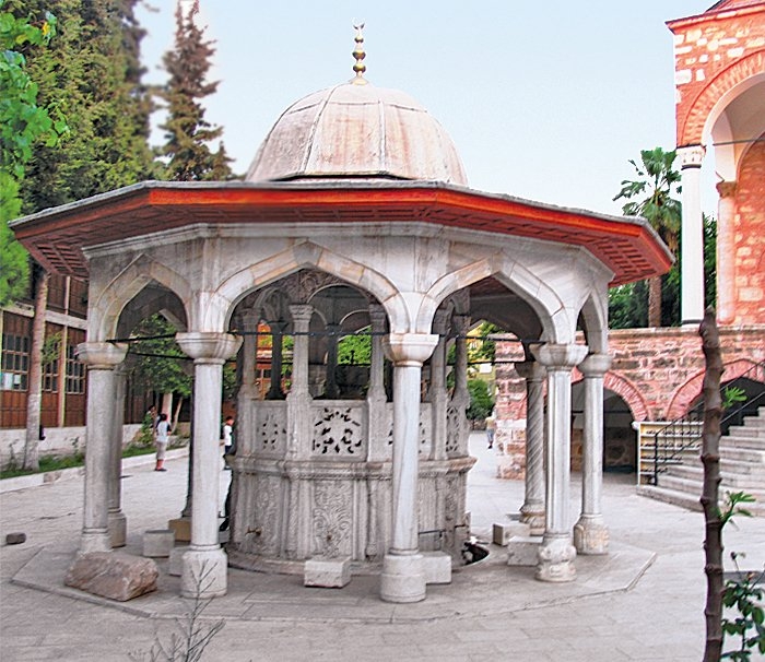 Aydın’da Cihanoğlu Camii’nin şadırvanı