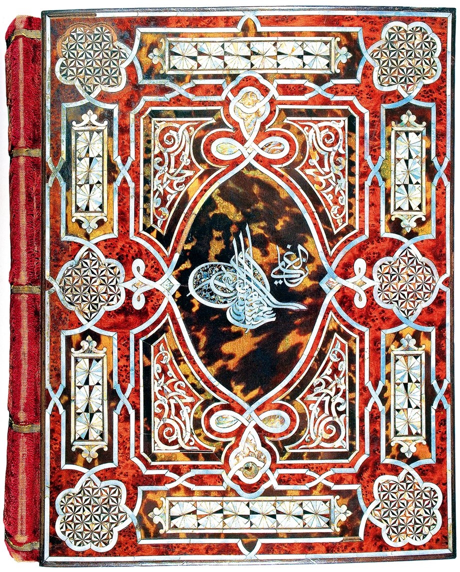 Bağa üzerine sedef kakma cilt kapağı(İÜ Ktp., Albüm, nr. 90499)