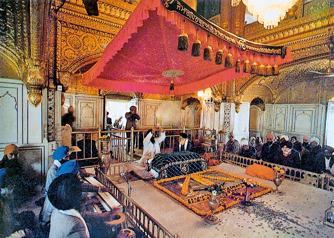 Altın Tapınak’ın içinden bir görünüş