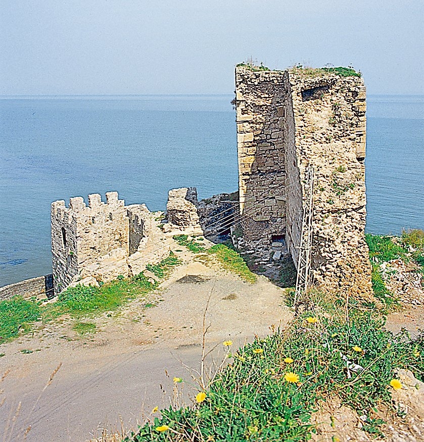 Sinop Kalesi’nin kalıntıları