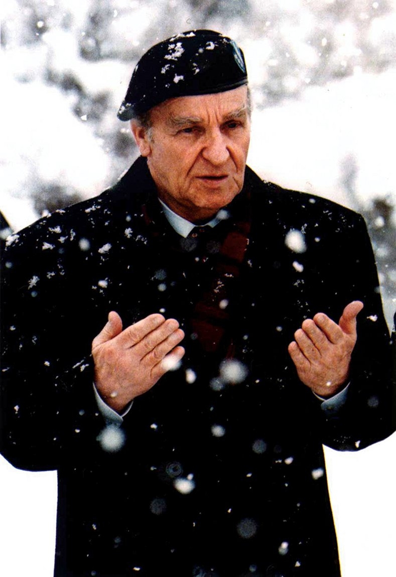 Aliya İzzetbegoviç