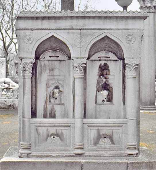 Bizans-Türk çeşmesi (İstanbul Arkeoloji Müzeleri, Teşhir nr. 3217)