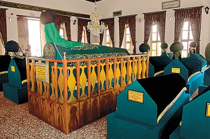 Şeyh Üftâde’nin türbesi içindeki sandukası