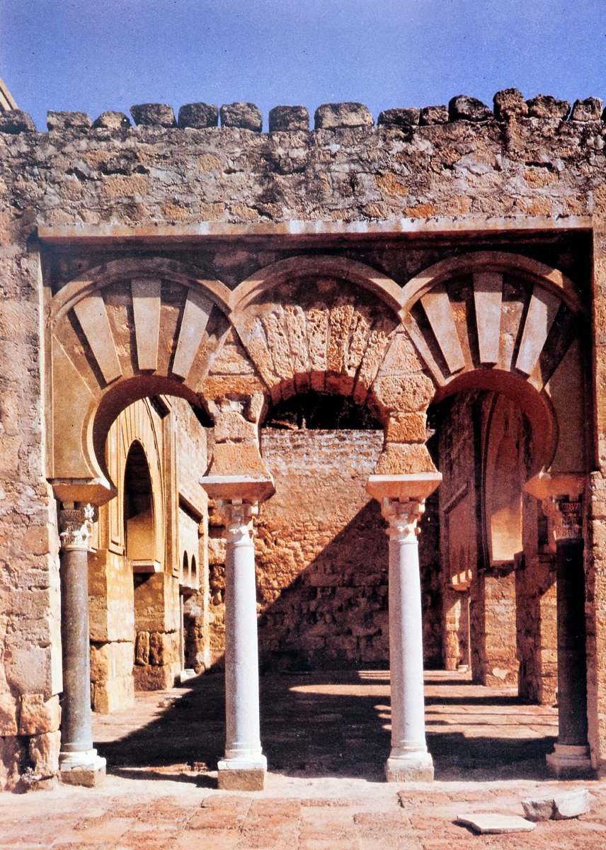 Medînetüzzehrâ harabelerinden bir görünüş